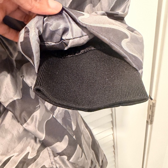 Ivy Park Camouflage Jacket - Black and Gray - Picture 5 of 5